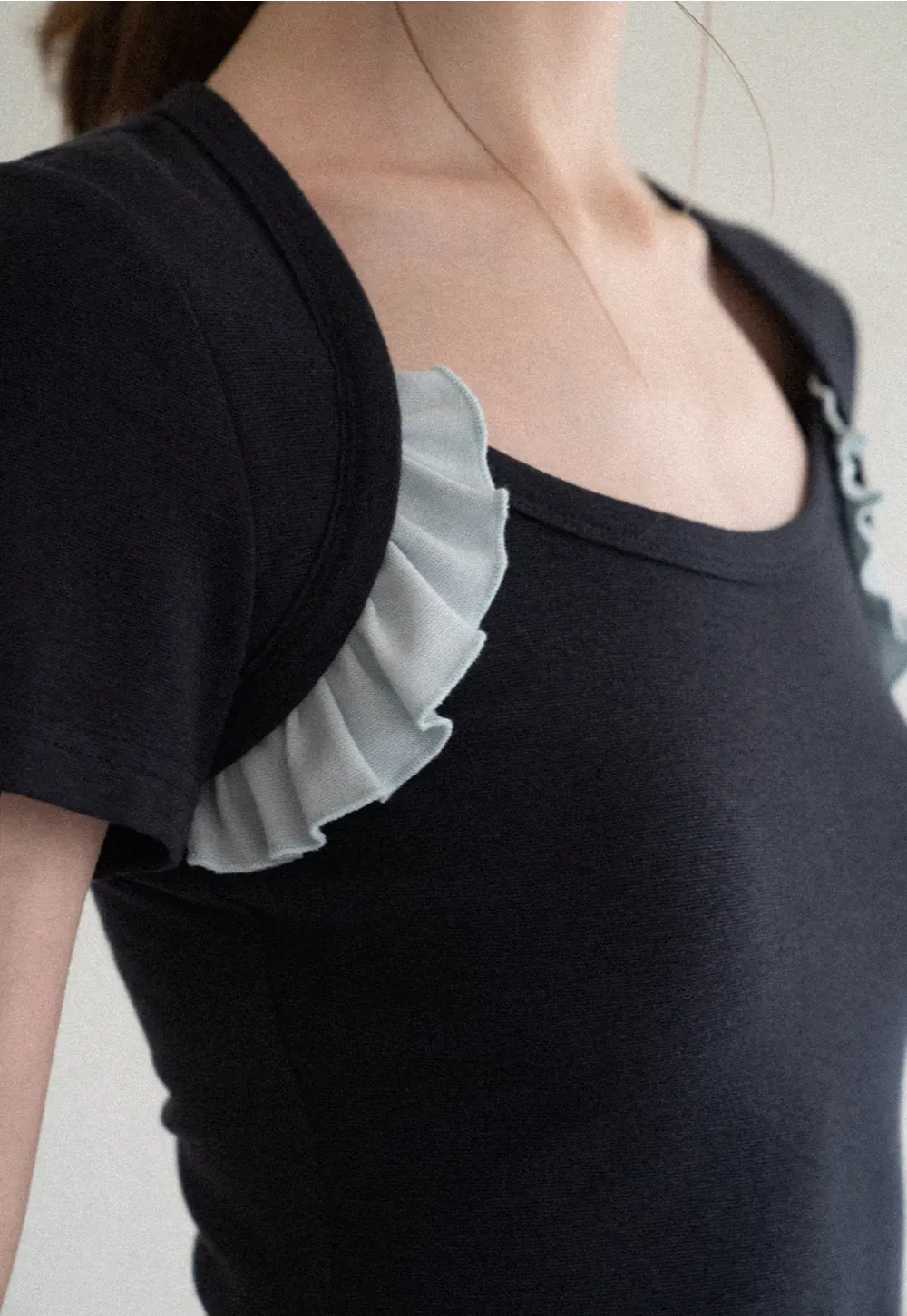 Ruffle Trim Short Sleeve Fitted Top