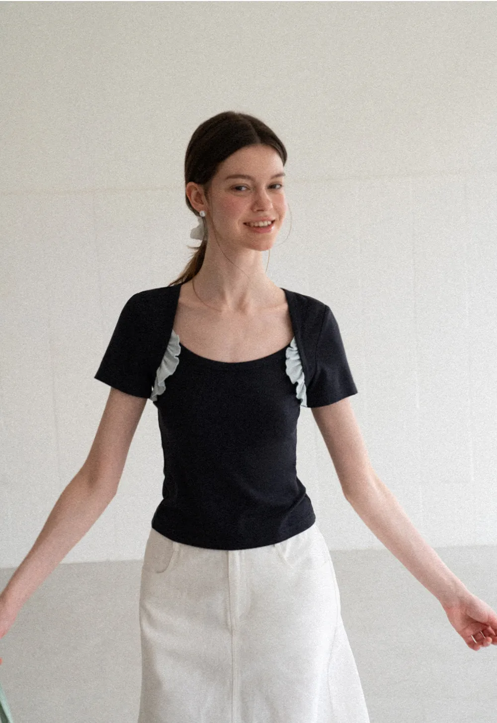 Ruffle Trim Short Sleeve Fitted Top