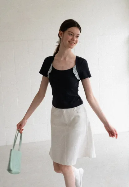 Ruffle Trim Short Sleeve Fitted Top