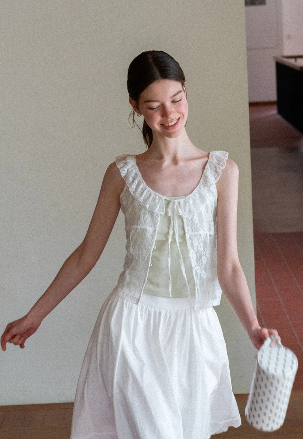 Lace Trim Ruffled Sleeveless Blouse With Tank Top Set