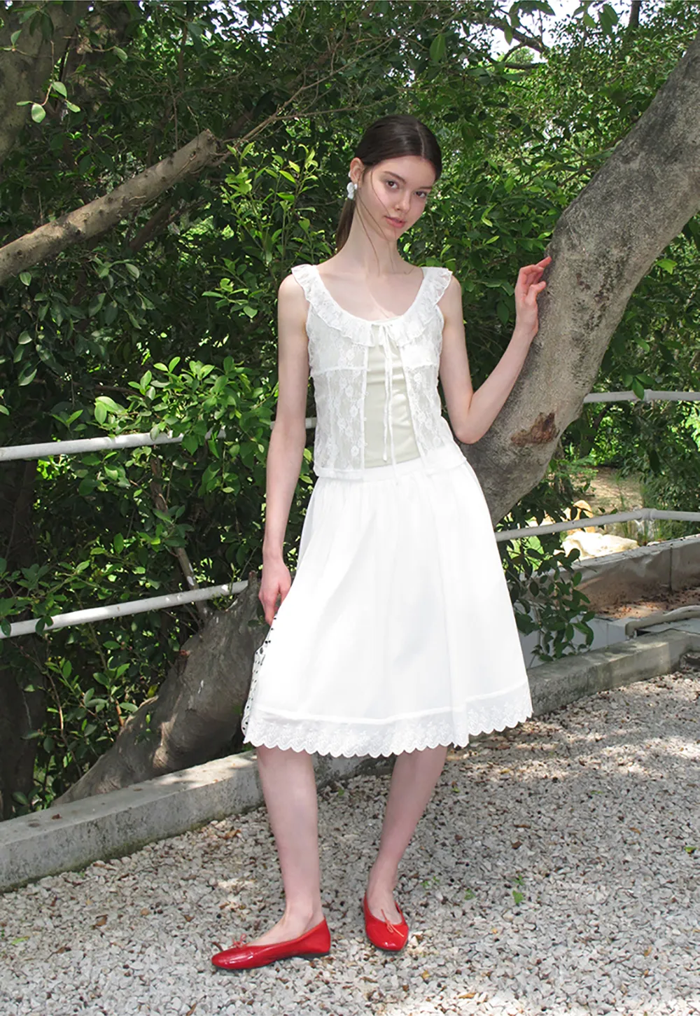 Lace Trim Ruffled Sleeveless Blouse With Tank Top Set
