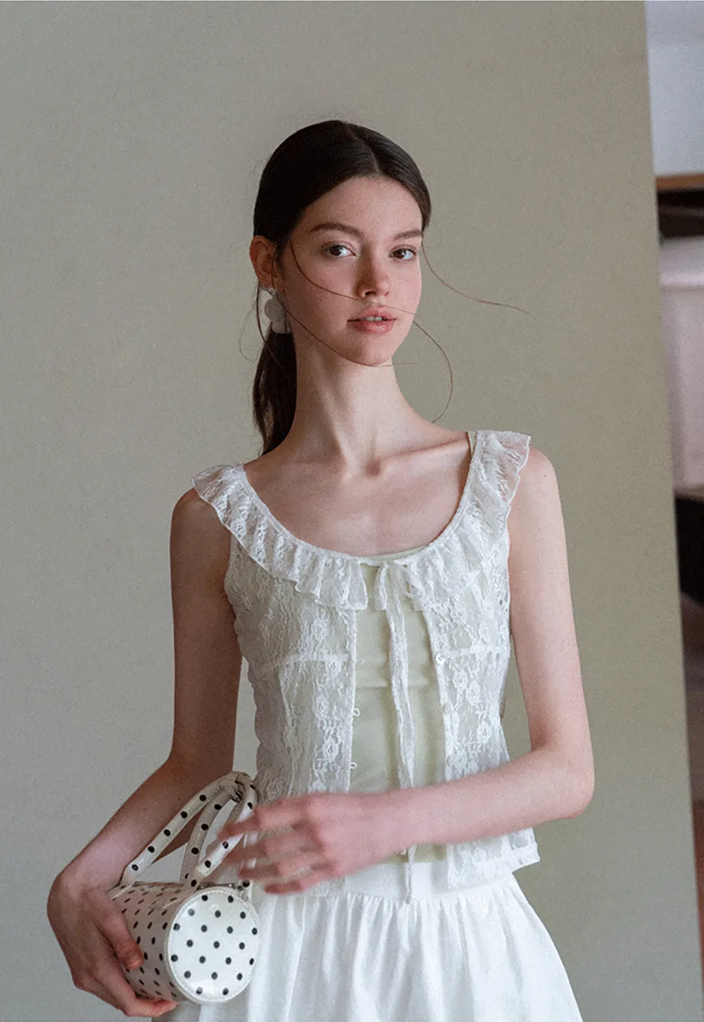 Lace Trim Ruffled Sleeveless Blouse With Tank Top Set