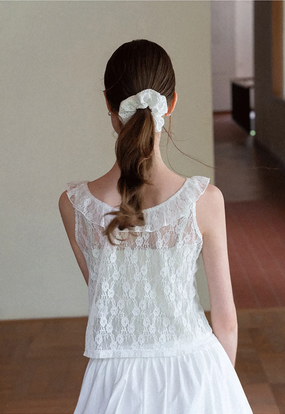 Lace Trim Ruffled Sleeveless Blouse With Tank Top Set