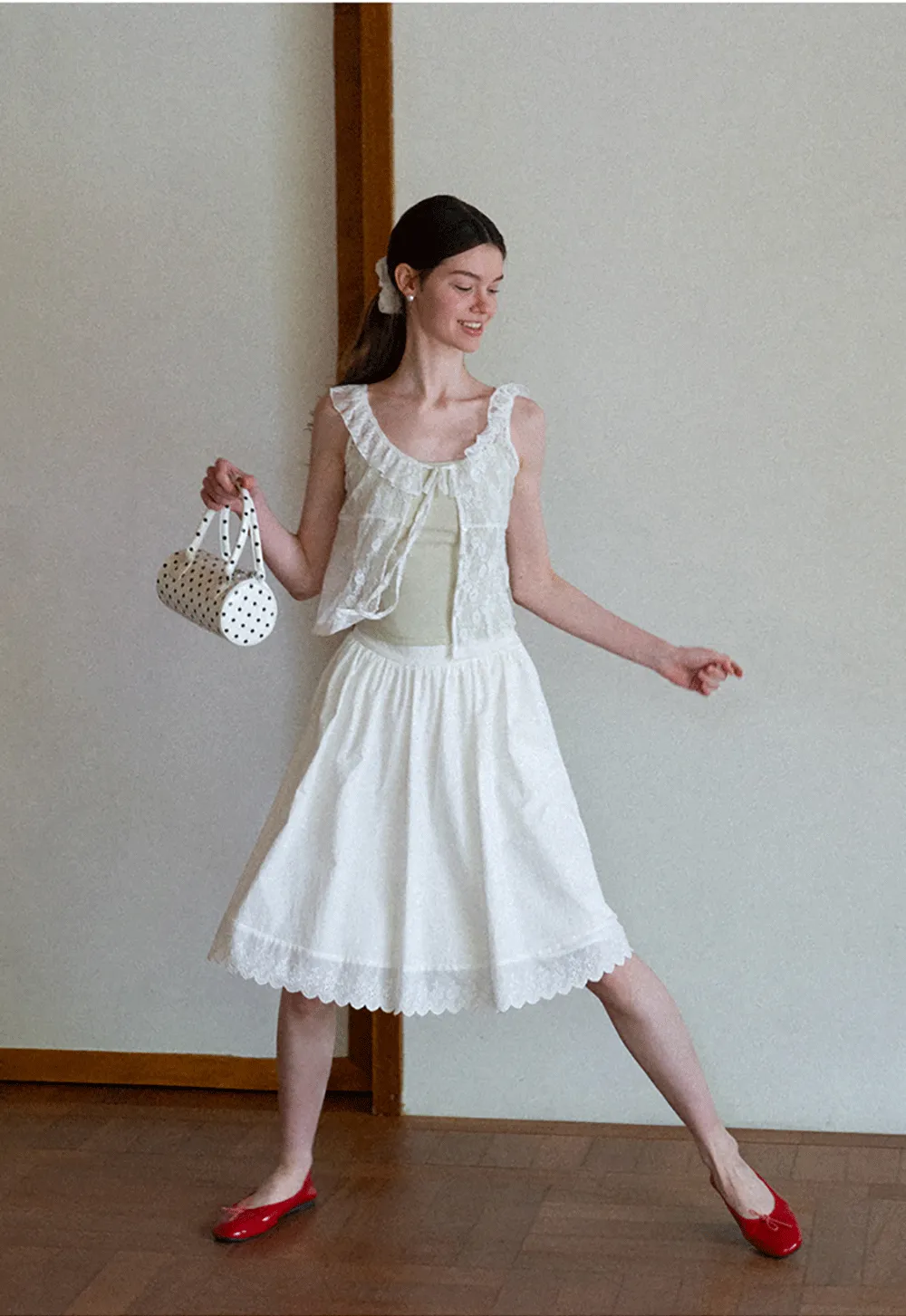 Lace Trim Ruffled Sleeveless Blouse With Tank Top Set
