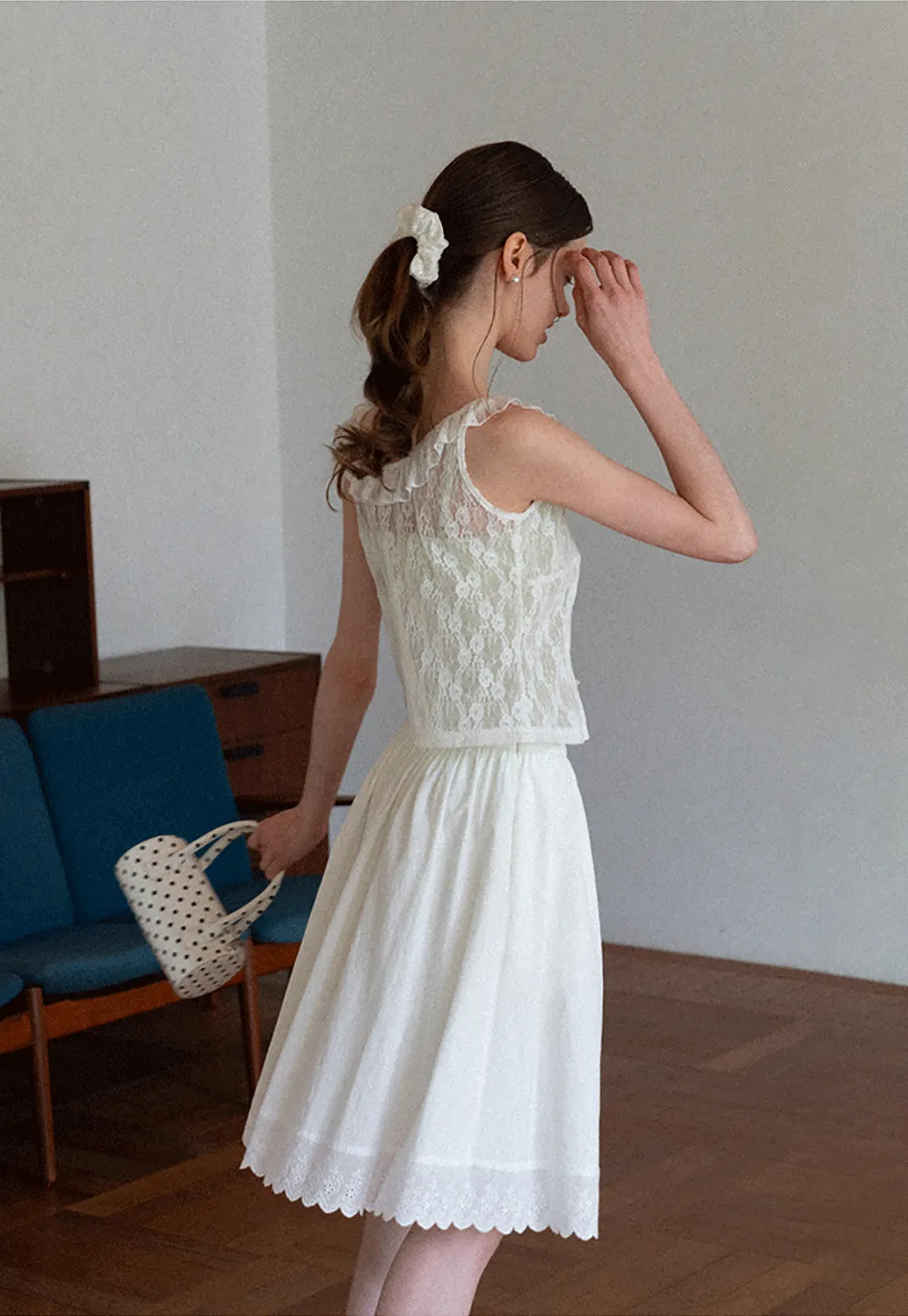 Lace Trim Ruffled Sleeveless Blouse With Tank Top Set
