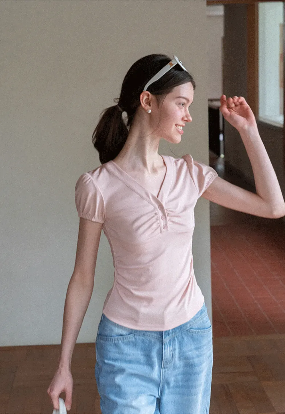 V Neck Puff Sleeve Fitted T Shirt