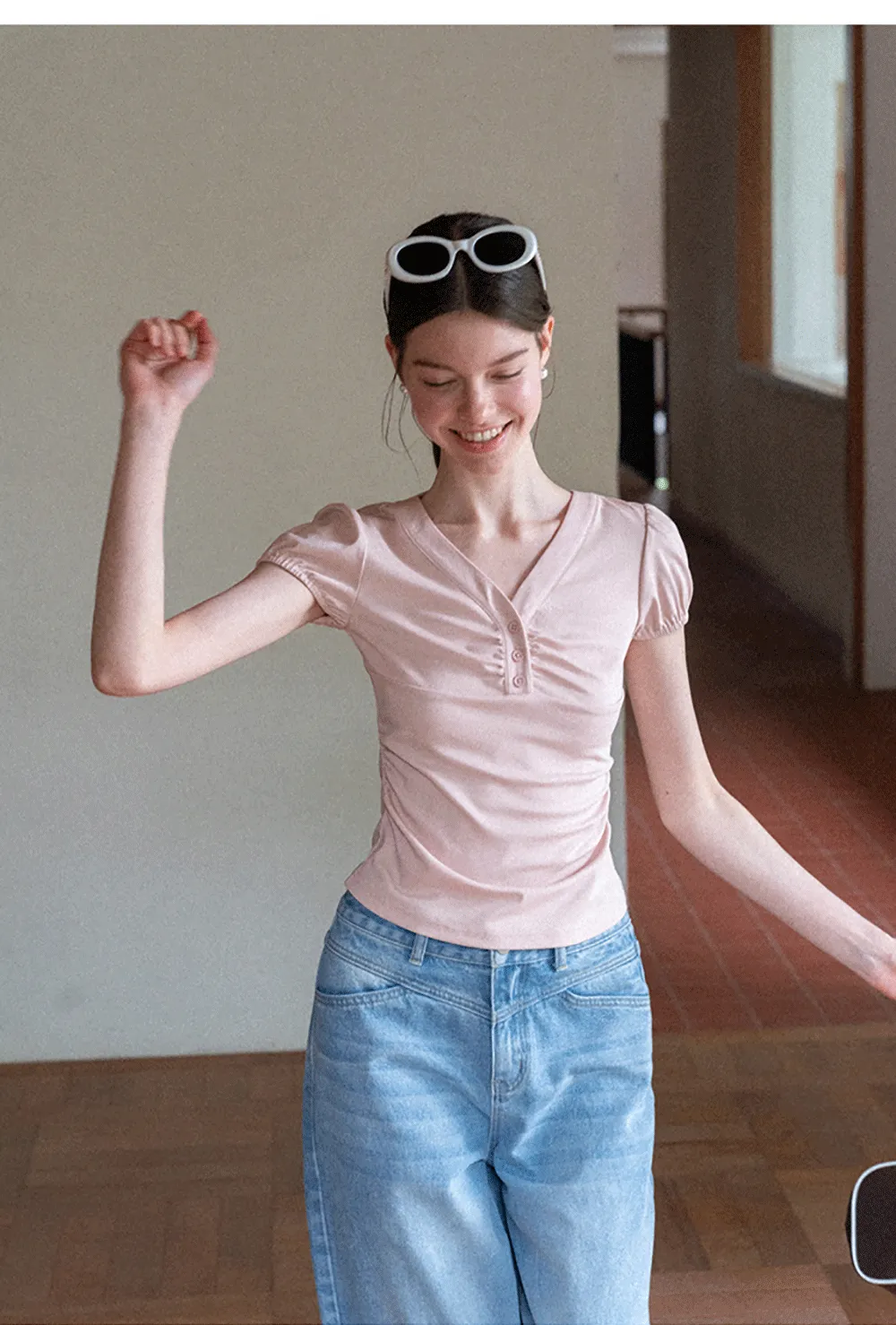 V Neck Puff Sleeve Fitted T Shirt