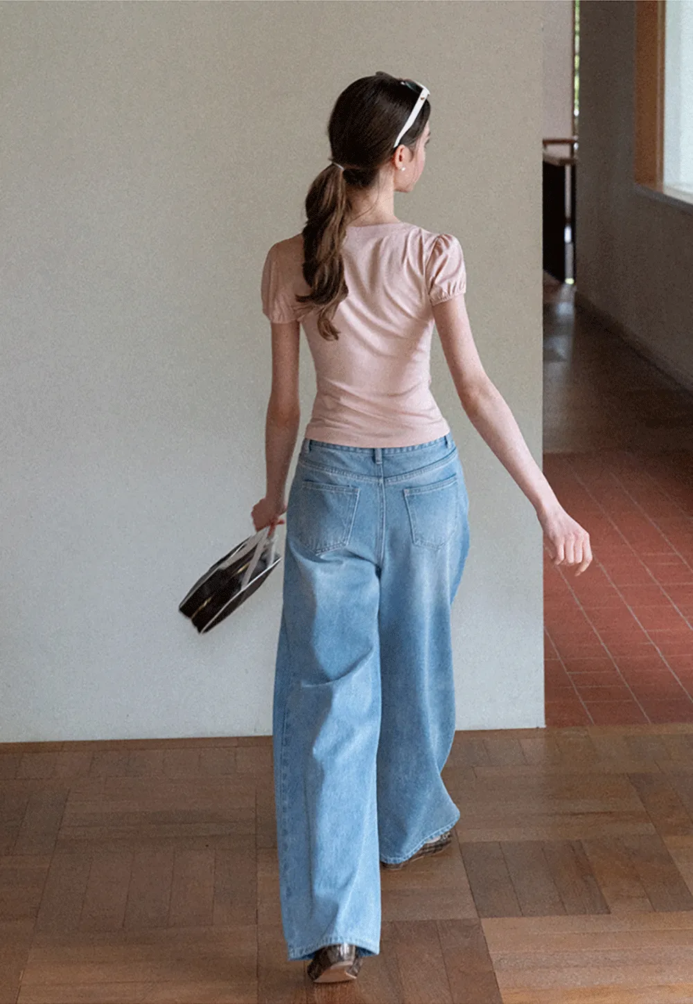 V Neck Puff Sleeve Fitted T Shirt