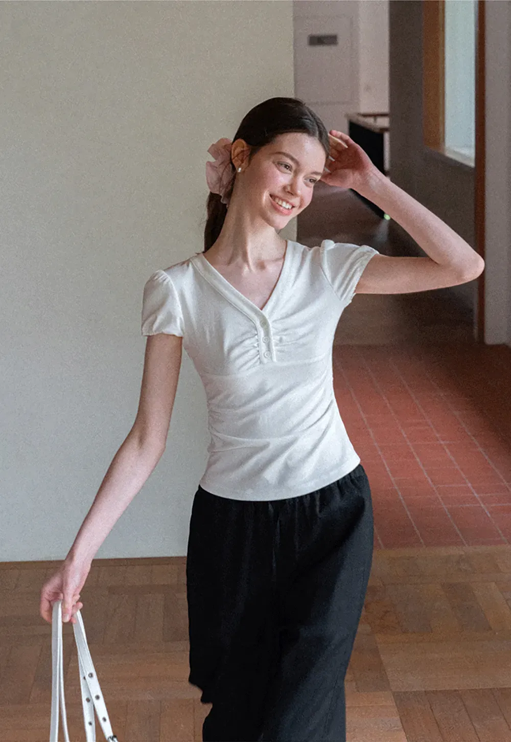 V Neck Puff Sleeve Fitted T Shirt