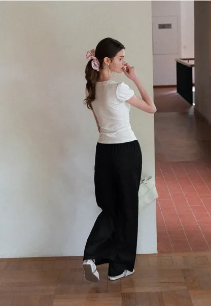 V Neck Puff Sleeve Fitted T Shirt