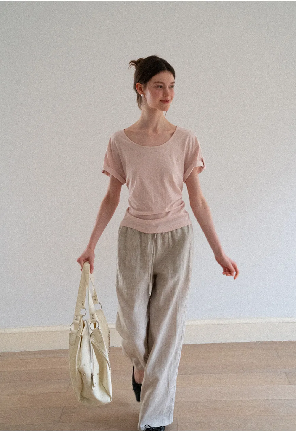 Relaxed Fit Round Neck Short Sleeve T Shirt