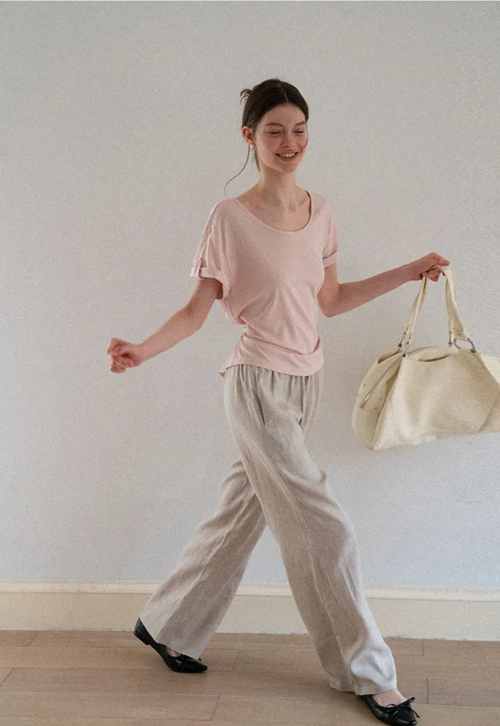 Relaxed Fit Round Neck Short Sleeve T Shirt