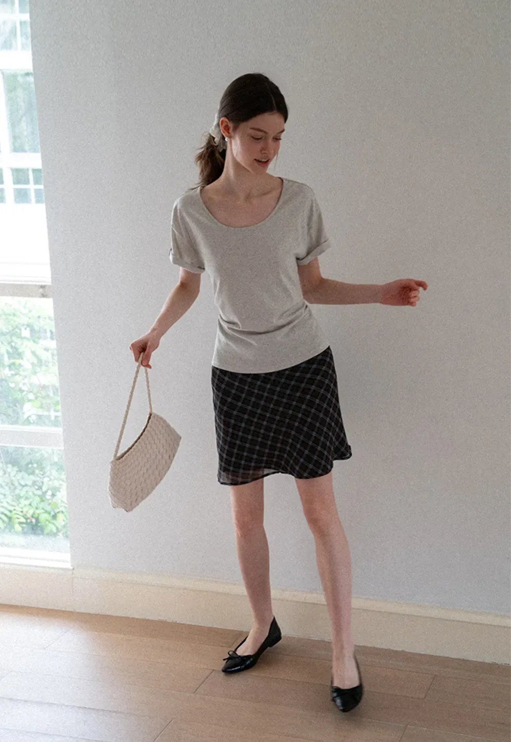Relaxed Fit Round Neck Short Sleeve T Shirt