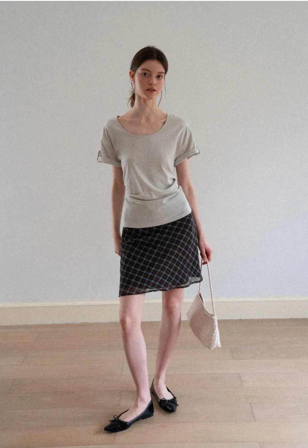 Relaxed Fit Round Neck Short Sleeve T Shirt