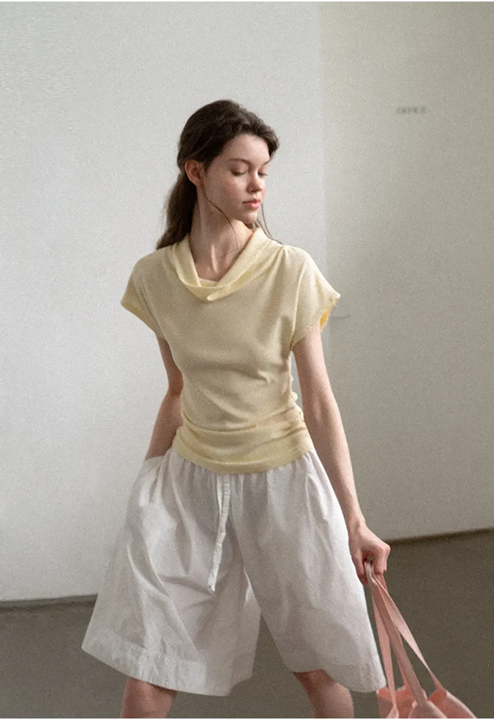 Short Sleeve T Shirt with Ruched Hem