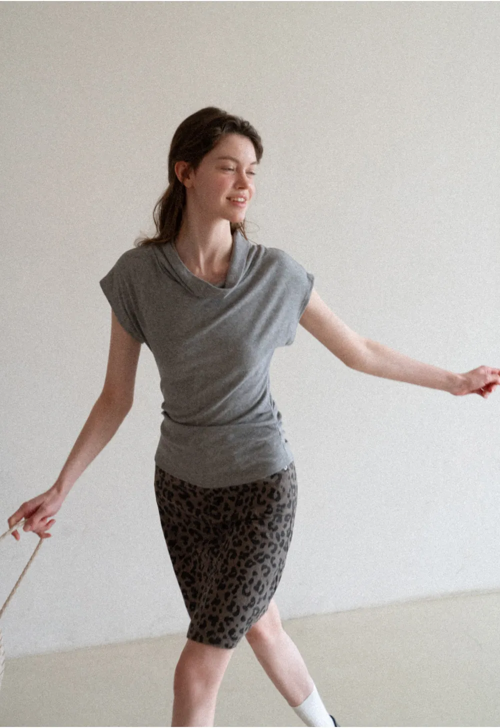 Short Sleeve T Shirt with Ruched Hem