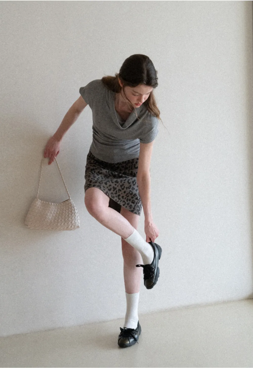 Short Sleeve T Shirt with Ruched Hem