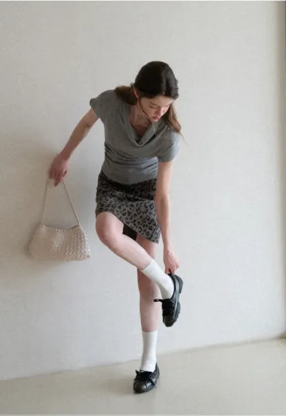 Short Sleeve T Shirt with Ruched Hem