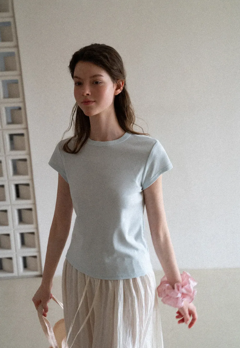 Round Neck Short Sleeve Fitted T Shirt