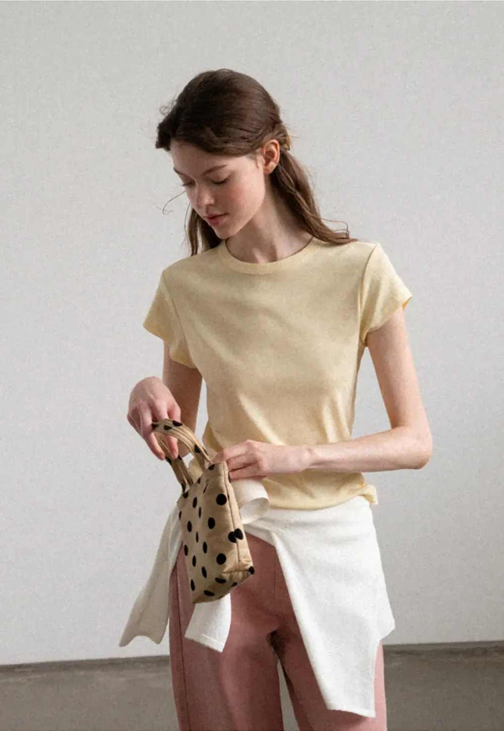 Round Neck Short Sleeve Fitted T Shirt