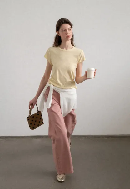 Round Neck Short Sleeve Fitted T Shirt