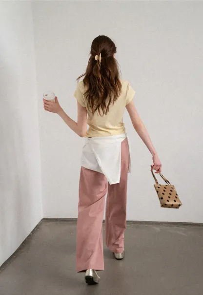 Round Neck Short Sleeve Fitted T Shirt