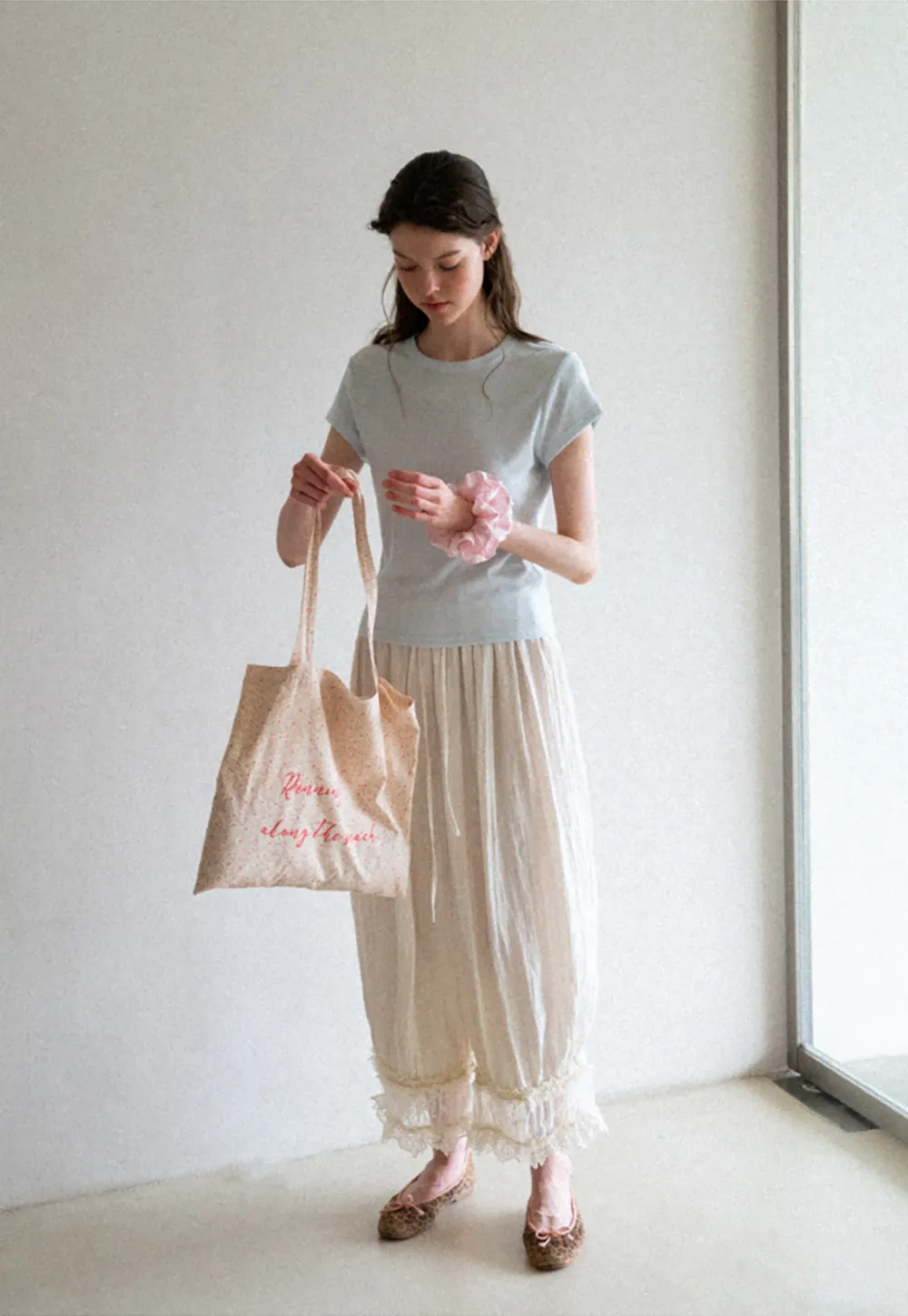 Round Neck Short Sleeve Fitted T Shirt