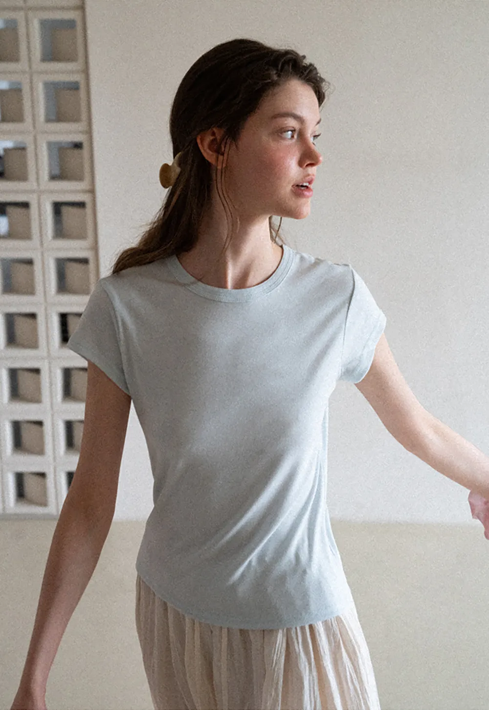 Round Neck Short Sleeve Fitted T Shirt