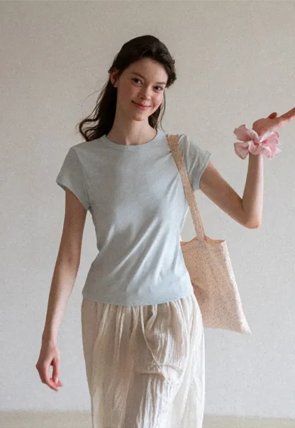 Round Neck Short Sleeve Fitted T Shirt