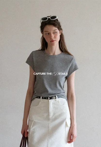 Round Neck Short Sleeve Fitted T Shirt