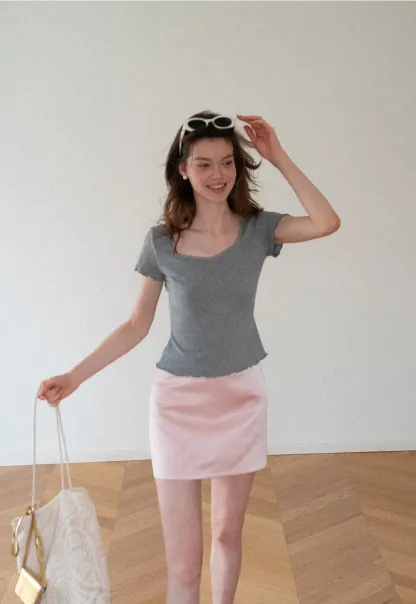Scalloped Hem V Neck Short Sleeve Knit Tshirt