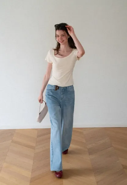 Scalloped Hem V Neck Short Sleeve Knit Tshirt