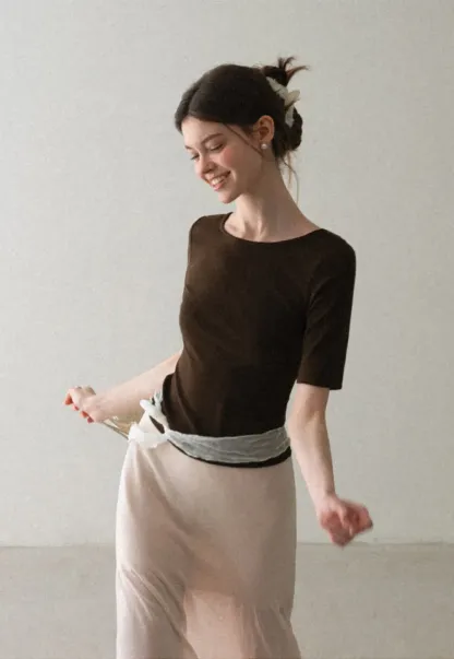 Cropped Ribbed Knit Short Sleeve Top