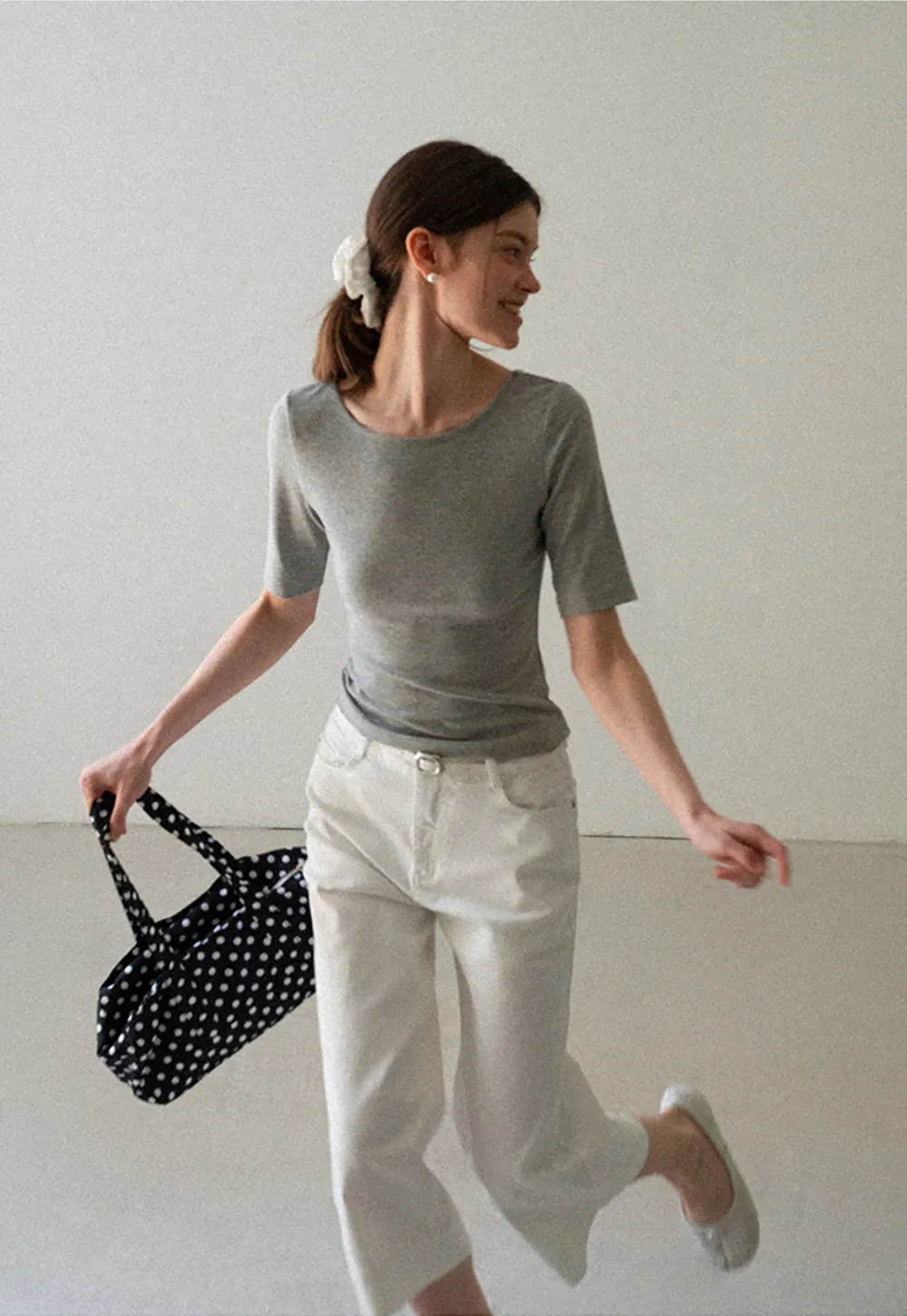 Cropped Ribbed Knit Short Sleeve Top
