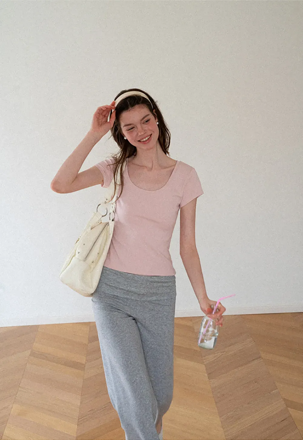 Scoop Neck Short Sleeve Fitted T Shirt