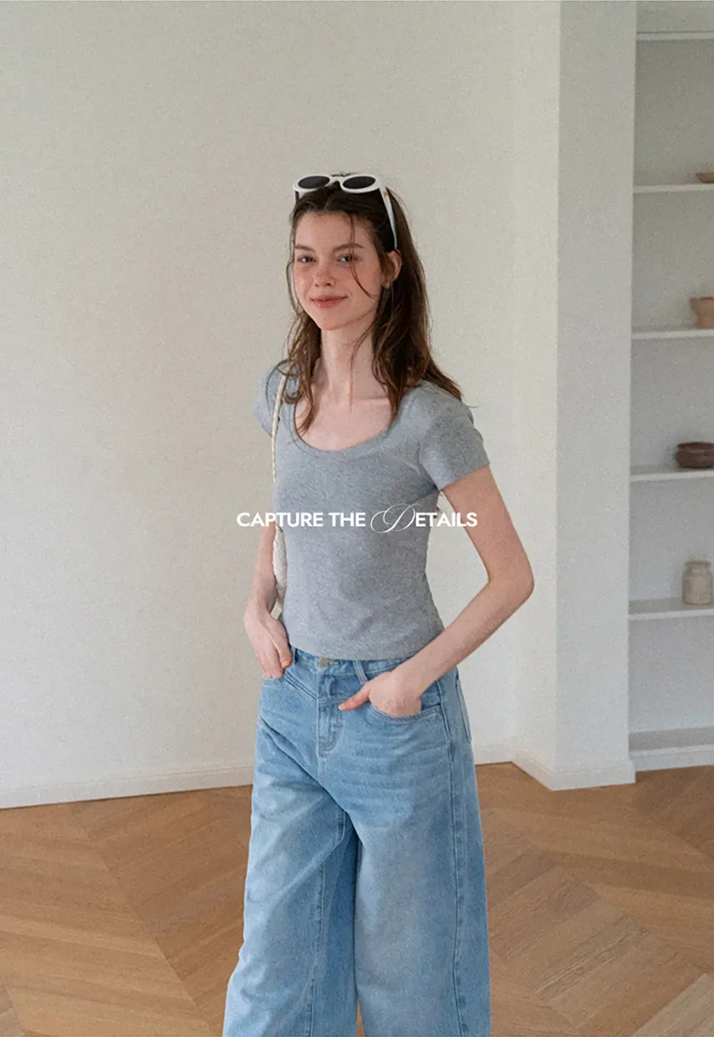 Scoop Neck Short Sleeve Fitted T Shirt