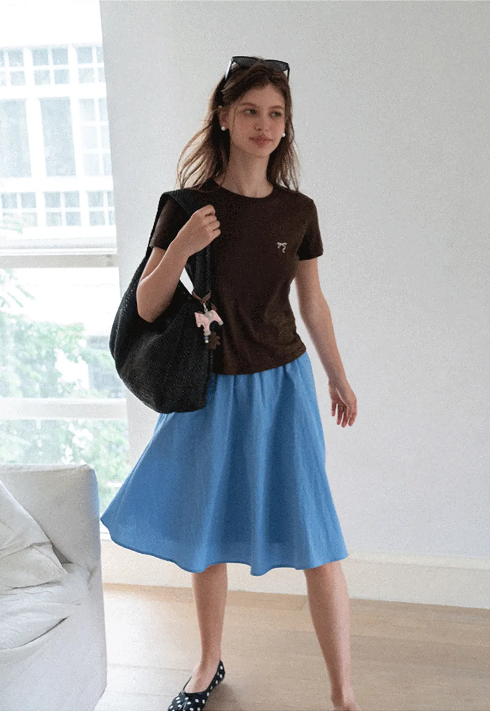 Embroidered Bow Detail Crew Neck Short Sleeve Tshirt