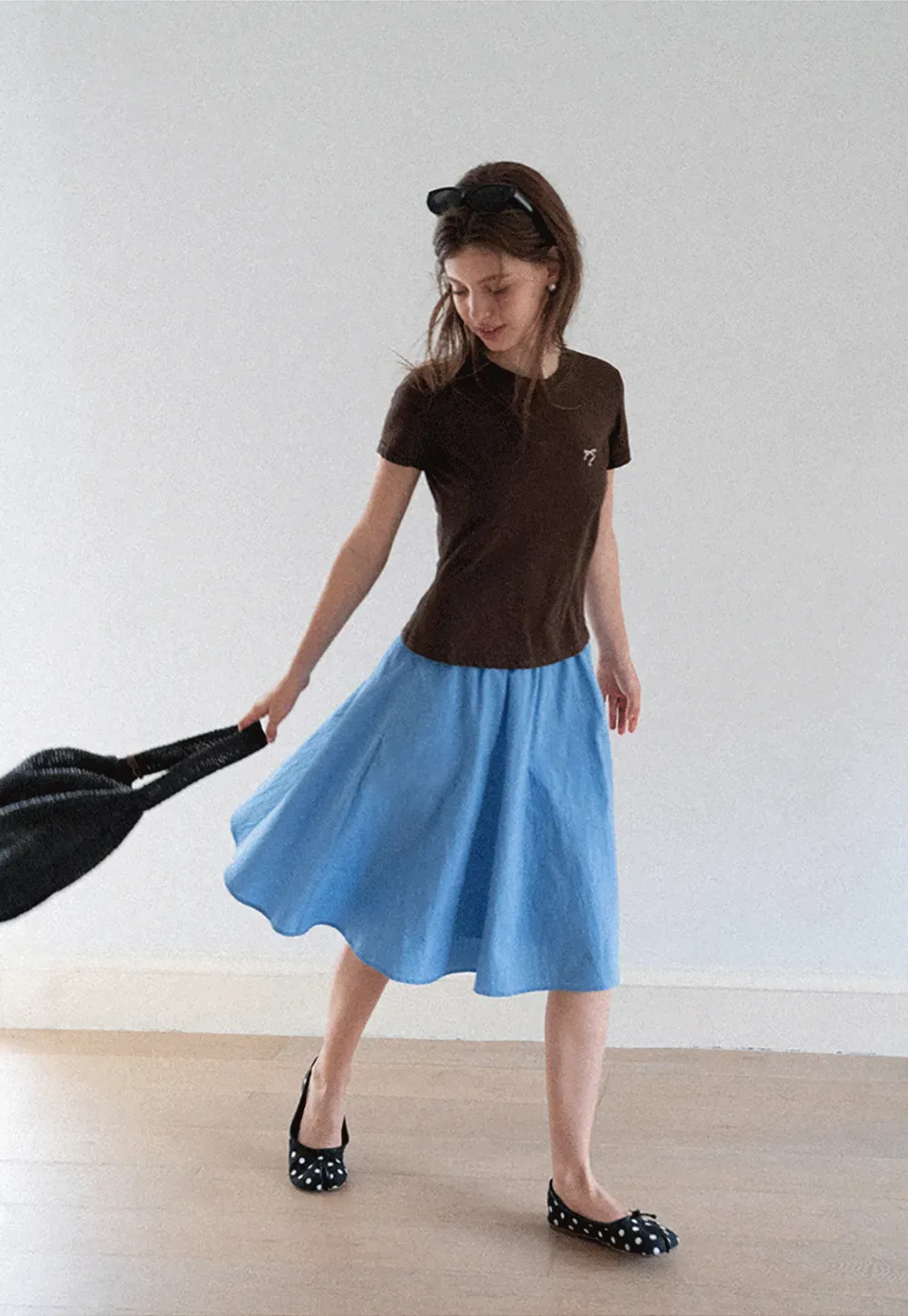 Embroidered Bow Detail Crew Neck Short Sleeve Tshirt
