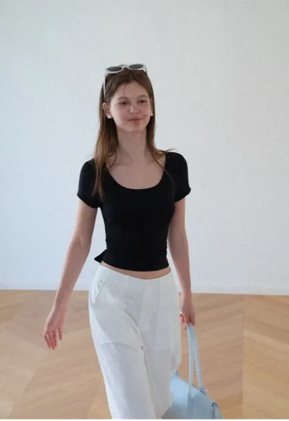 Back Cutout Bow Tie Cropped Tshirt