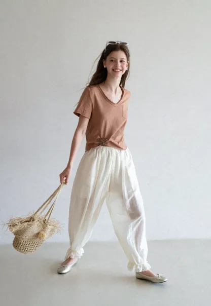 Twisted Knot Front Cropped V Neck T Shirt