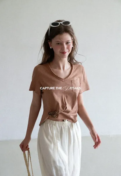 Twisted Knot Front Cropped V Neck T Shirt
