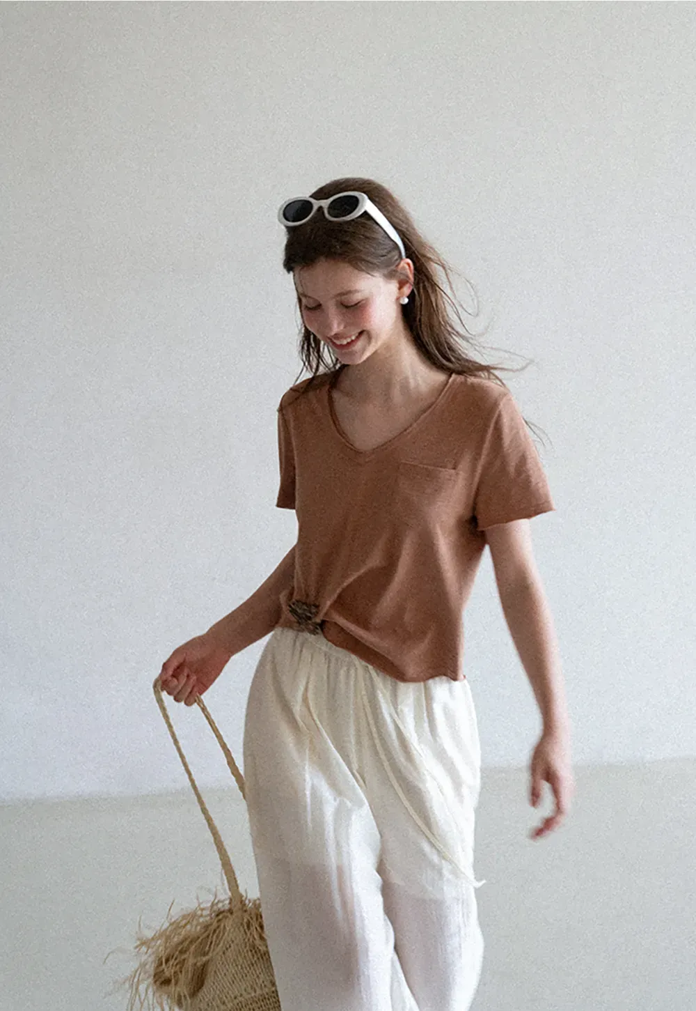 Twisted Knot Front Cropped V Neck T Shirt