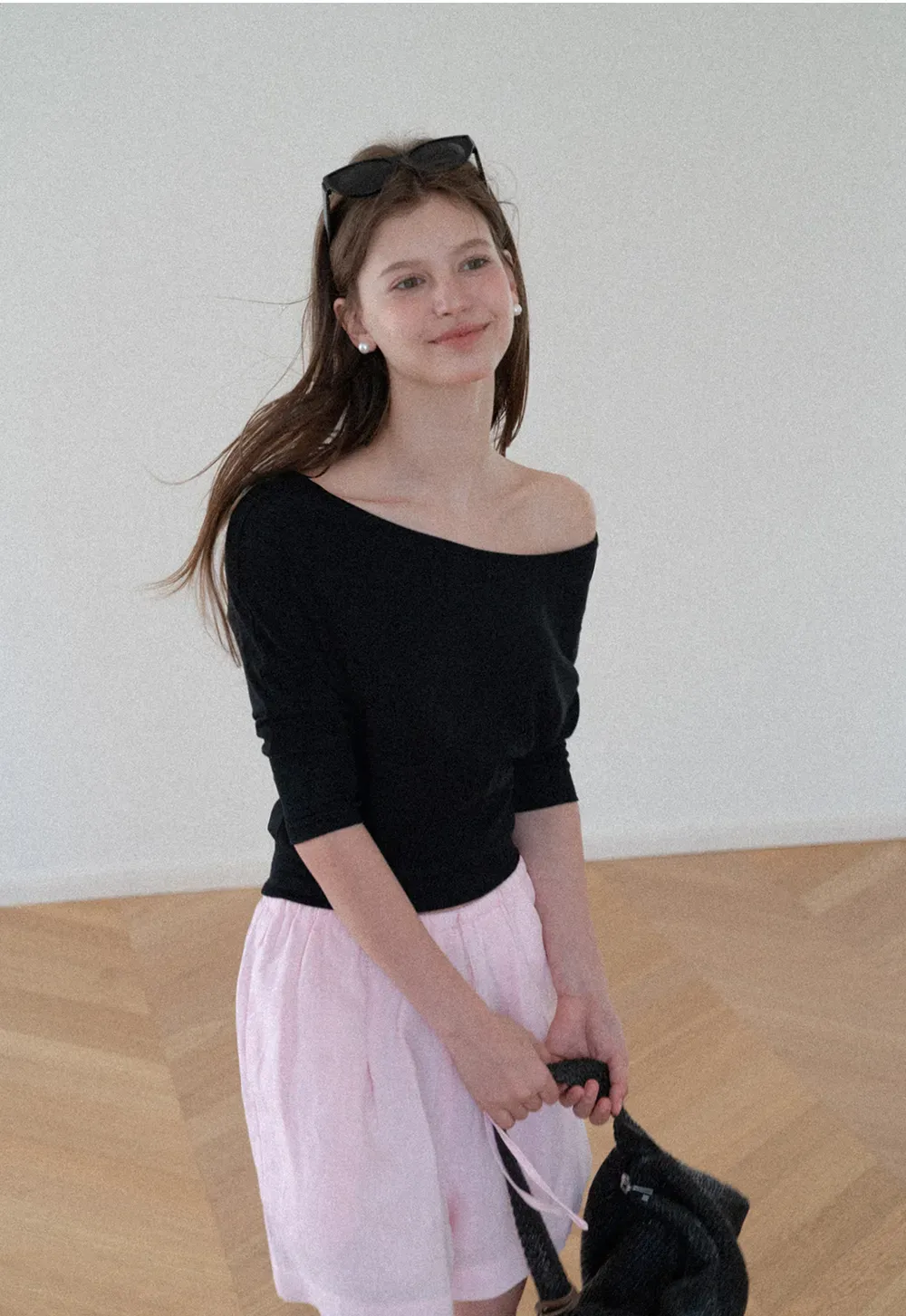 Off Shoulder Cropped Ribbed Knit T Shirt