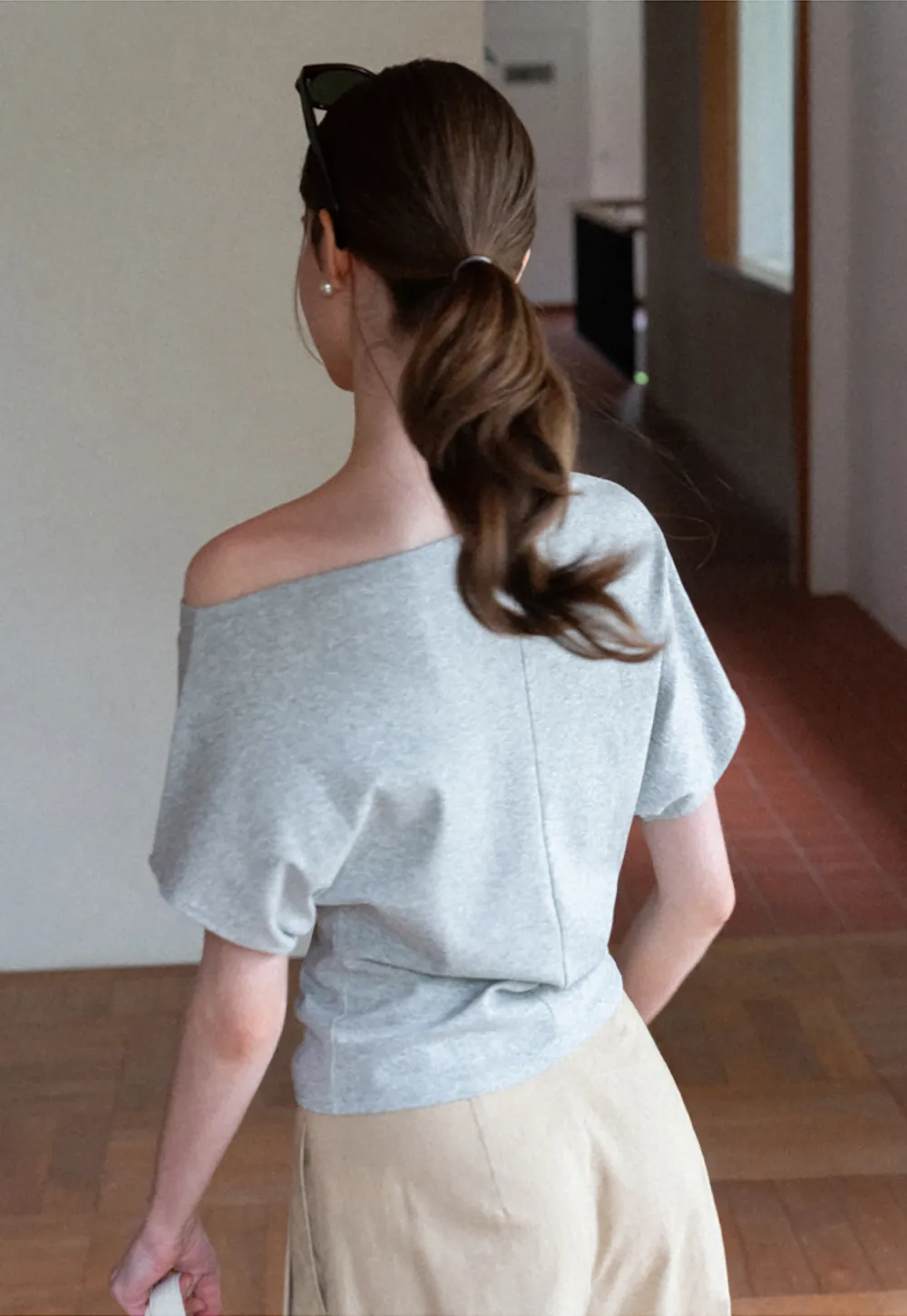 Asymmetrical Neckline Graphic Print T-shirt