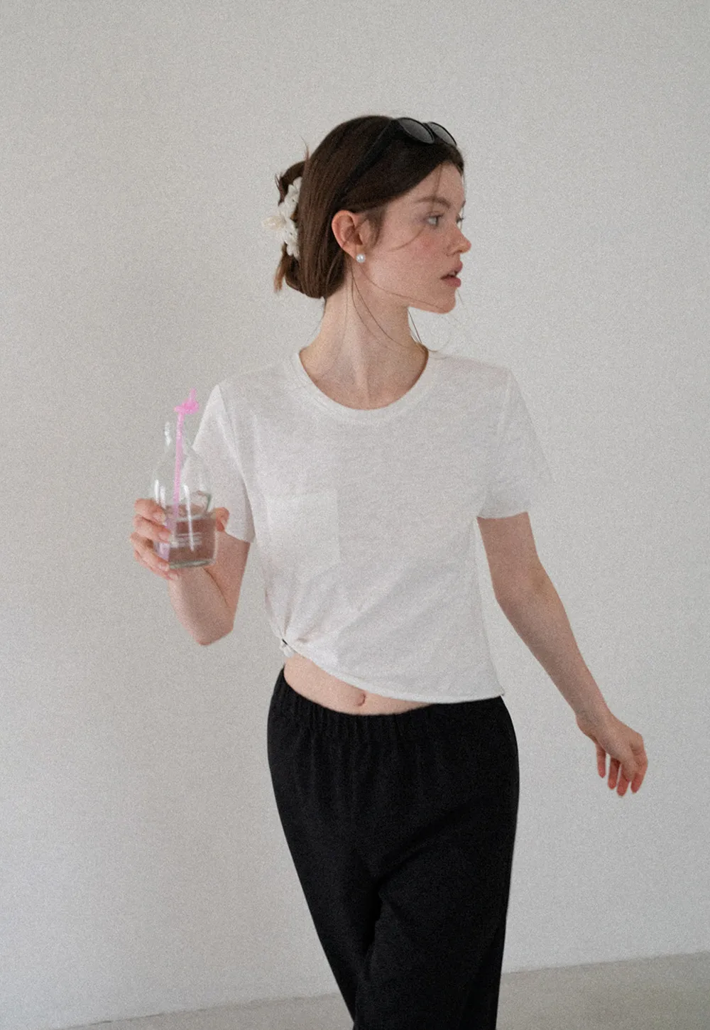T-shirt court avec détail de nœud sur le côté