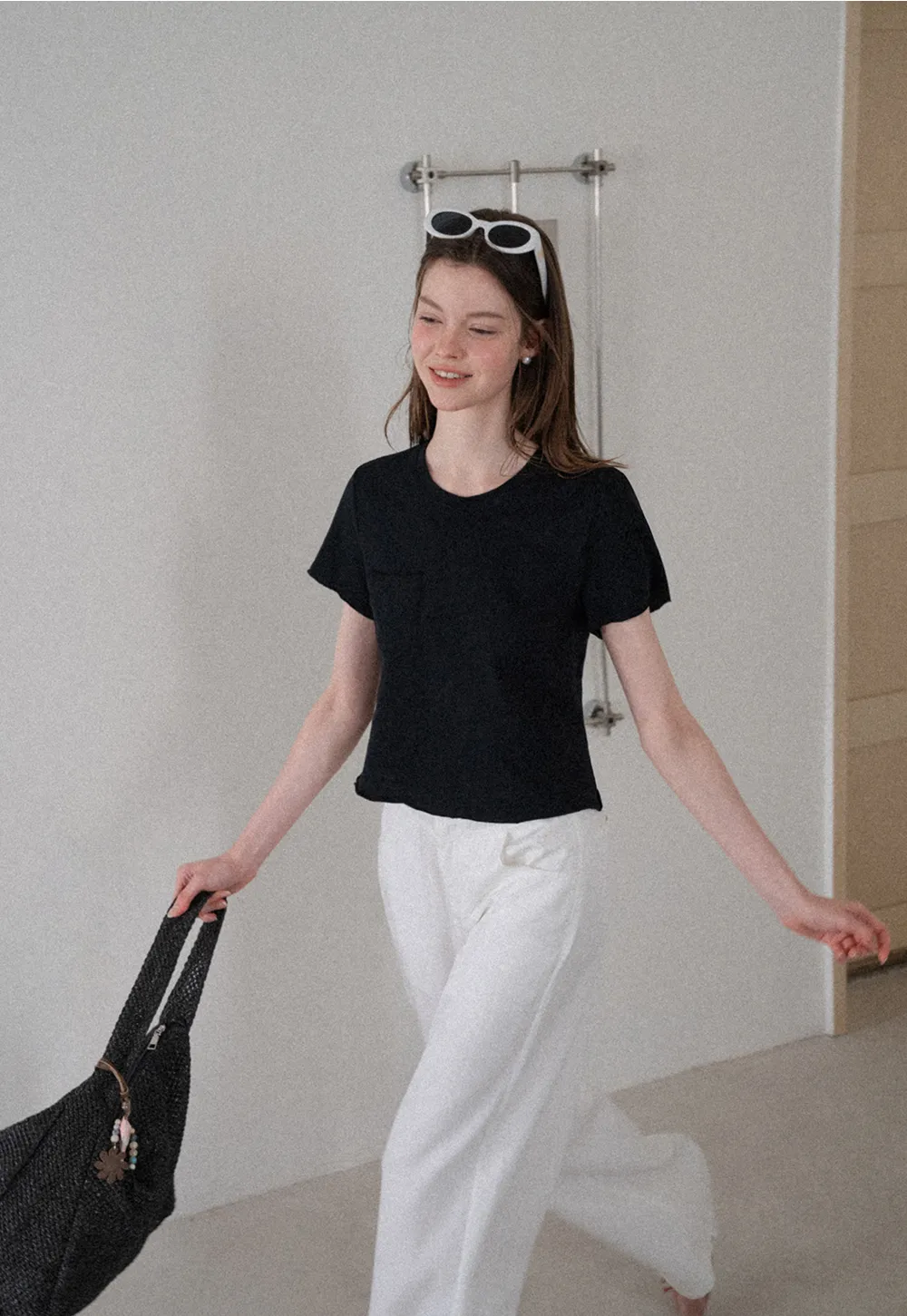 T-shirt court avec détail de nœud sur le côté