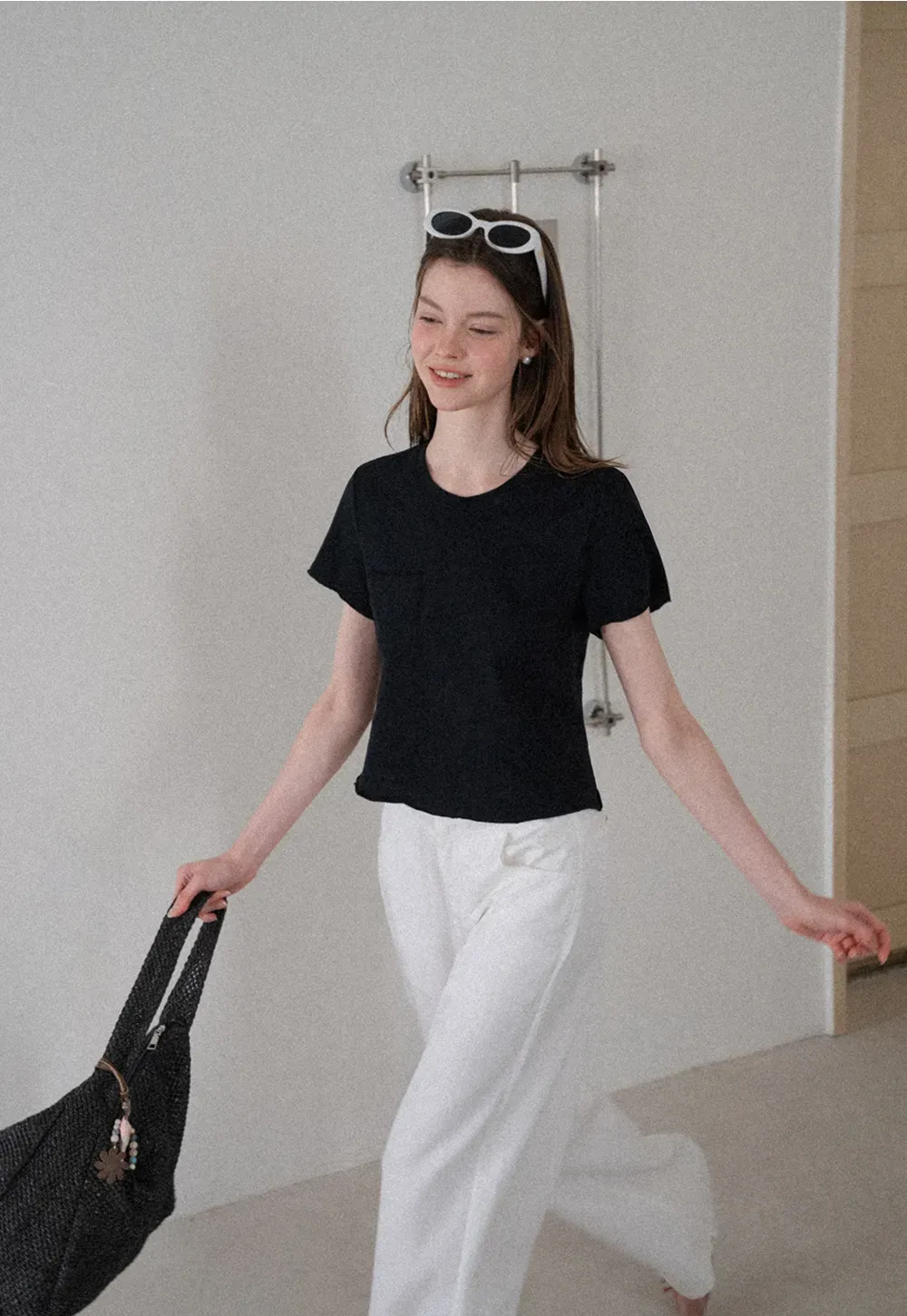 T-shirt court avec détail de nœud sur le côté