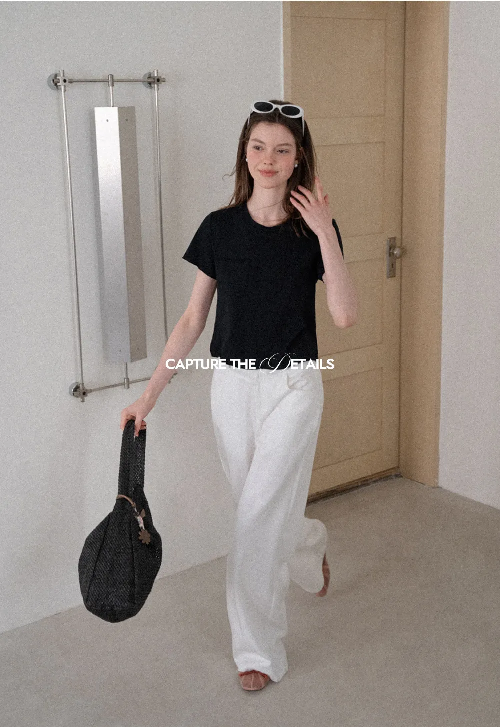 T-shirt court avec détail de nœud sur le côté