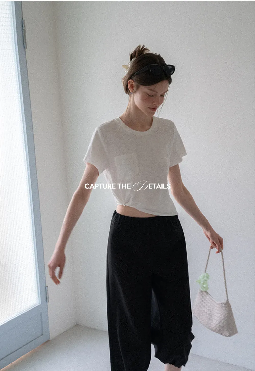 T-shirt court avec détail de nœud sur le côté