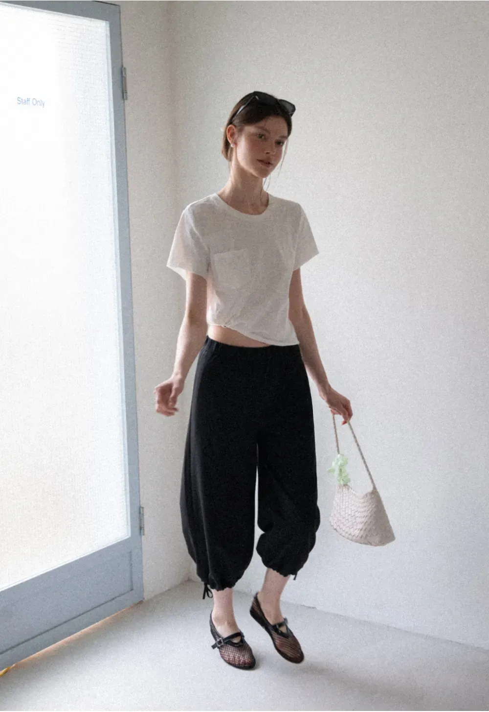 T-shirt court avec détail de nœud sur le côté